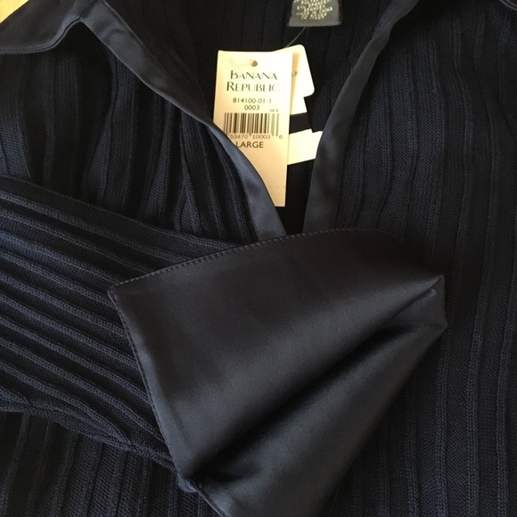 Banana Republic Silk Cuff Top-New - Picture 2 of 3